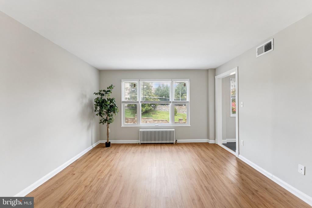 1400 12TH STREET N Unit: S-102
