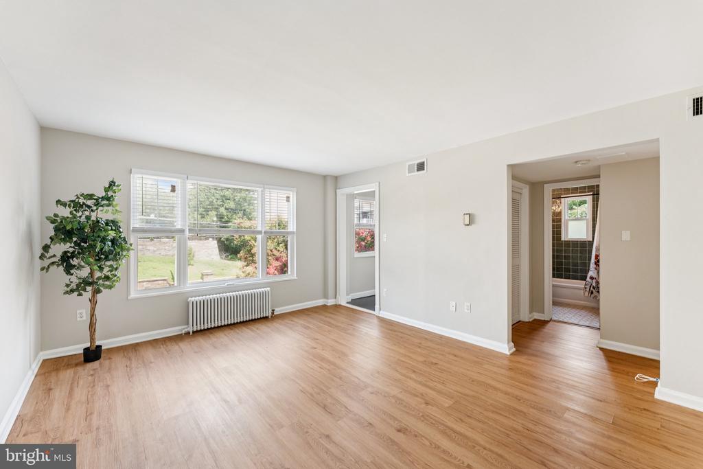 1400 12TH STREET N Unit: S-102