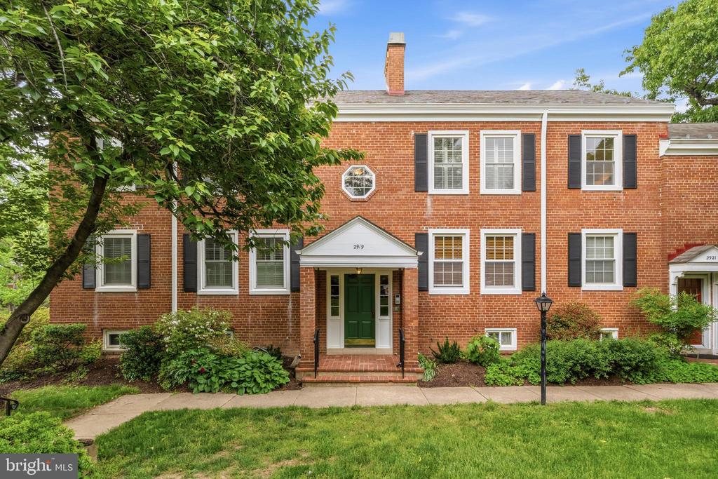 2919 S COLUMBUS STREET Unit: B2