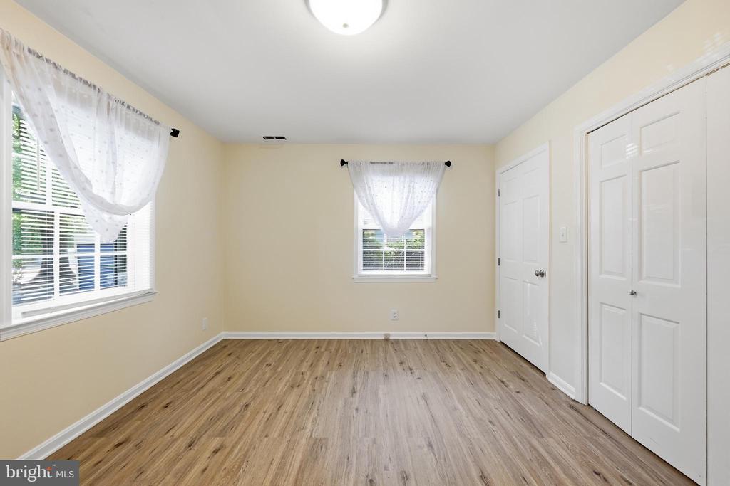 2311 N GLEBE ROAD