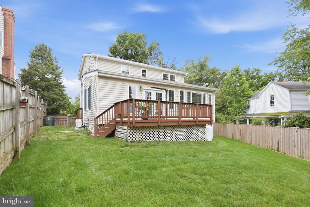 5426 11TH STREET N
