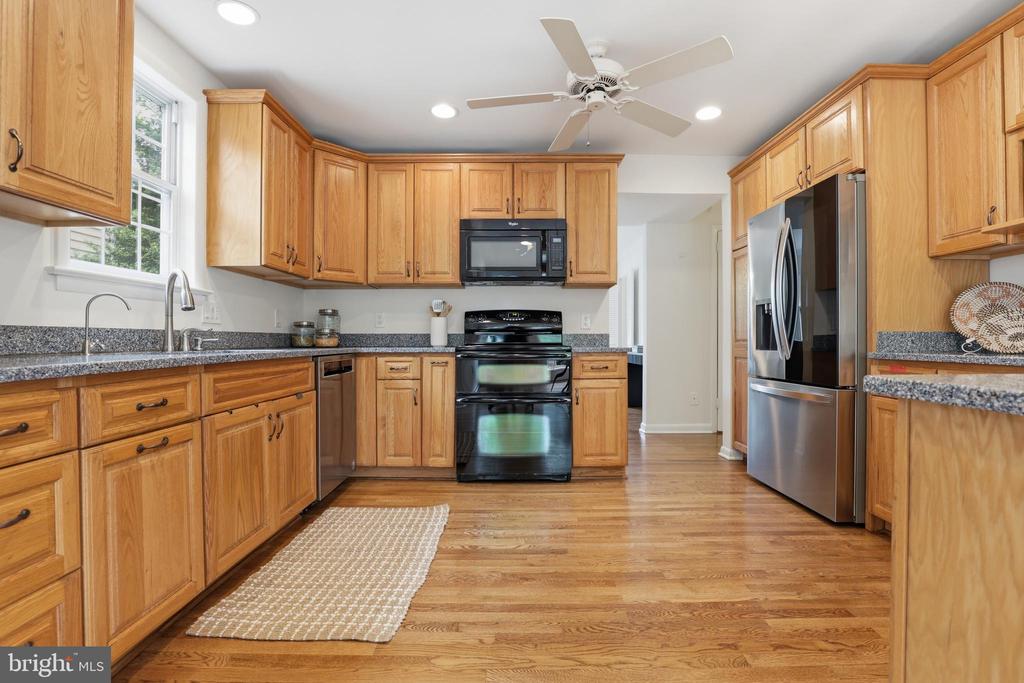 5426 11TH STREET N