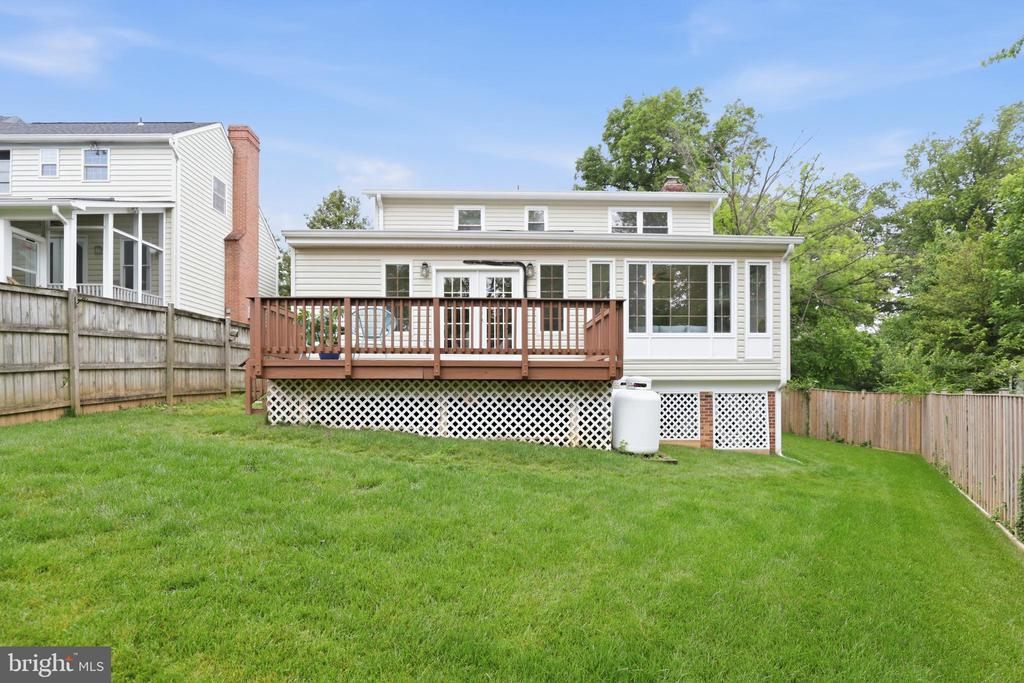 5426 11TH STREET N