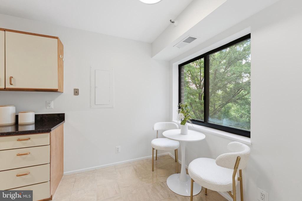 1600 N OAK STREET Unit: 618