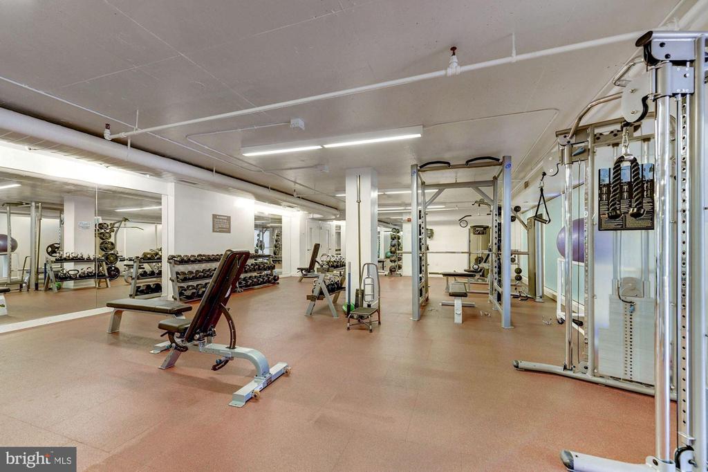 1600 N OAK STREET Unit: 618