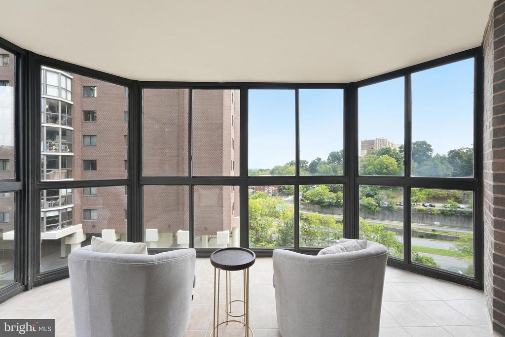 1600 N OAK STREET Unit: 618