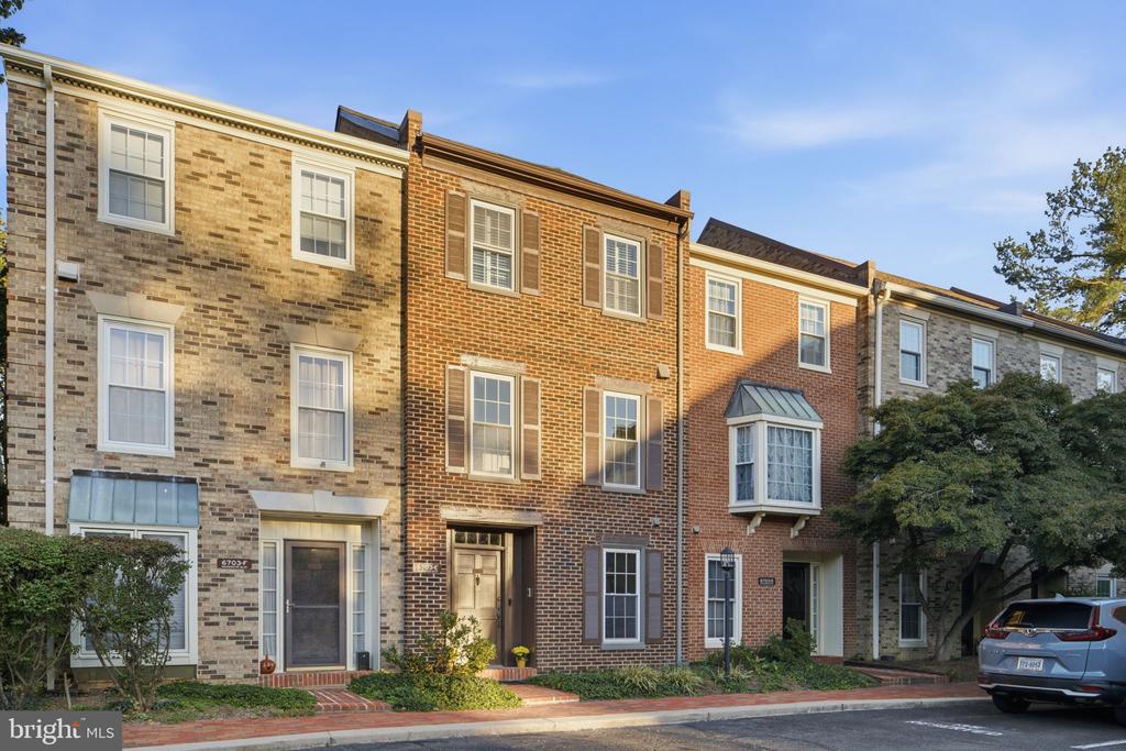 6703 WASHINGTON BOULEVARD Unit: E