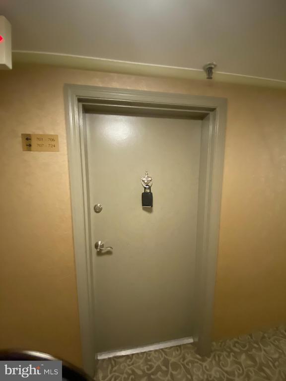 6300 STEVENSON AVENUE Unit: 707