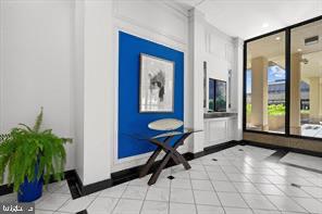 400 MADISON STREET Unit: 802