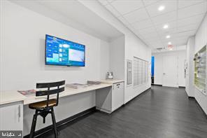 400 MADISON STREET Unit: 802
