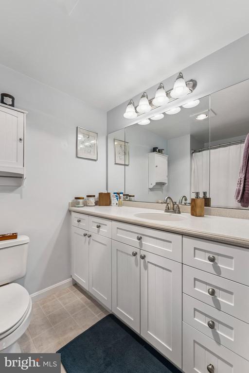3101 N HAMPTON DRIVE Unit: 709