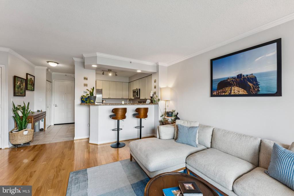 3101 N HAMPTON DRIVE Unit: 709