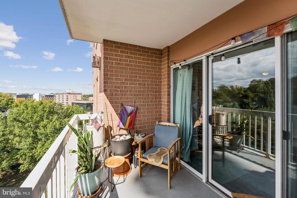 3101 N HAMPTON DRIVE Unit: 709