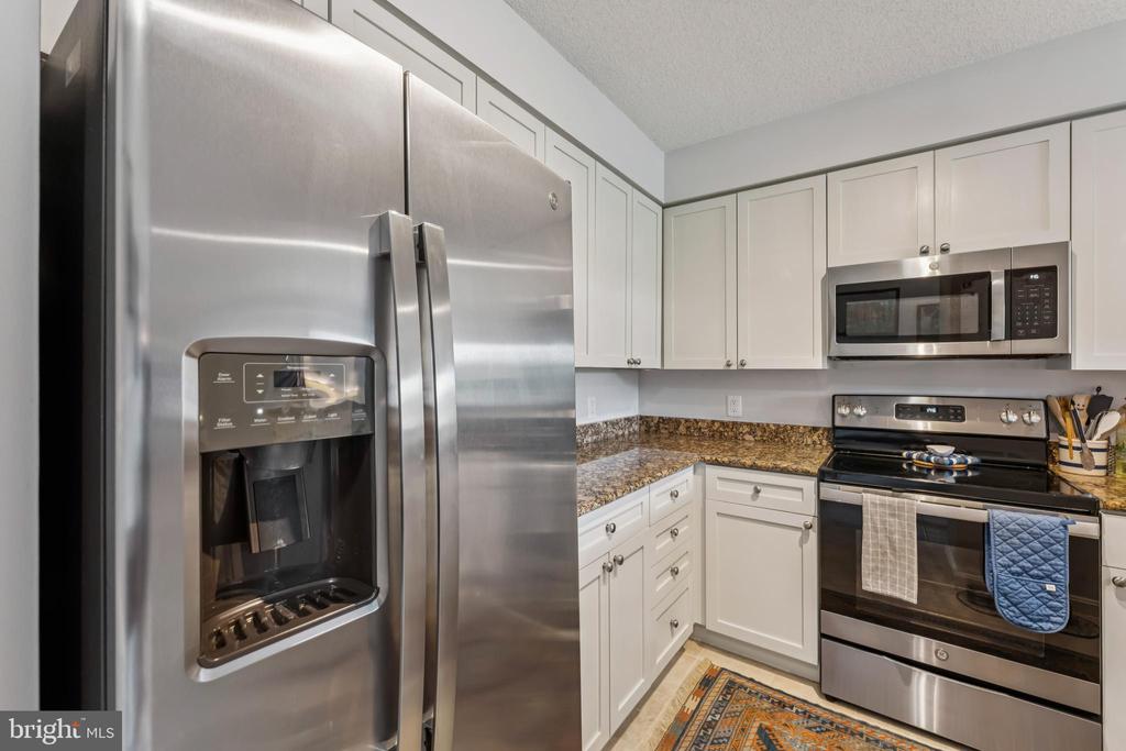 3101 N HAMPTON DRIVE Unit: 709
