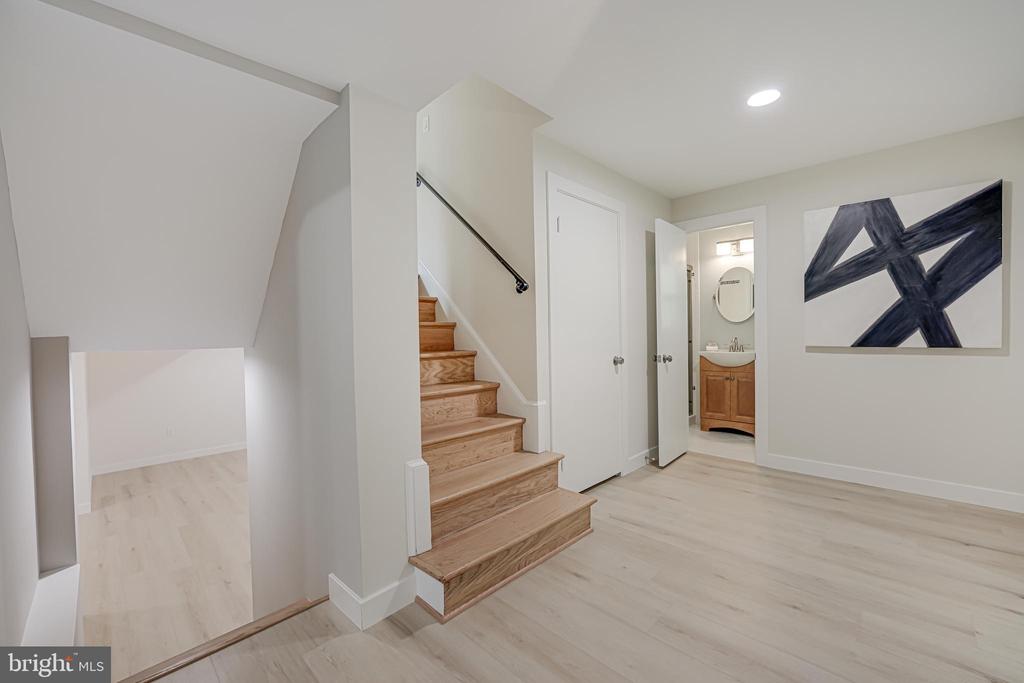 6351 CROSSWOODS DRIVE