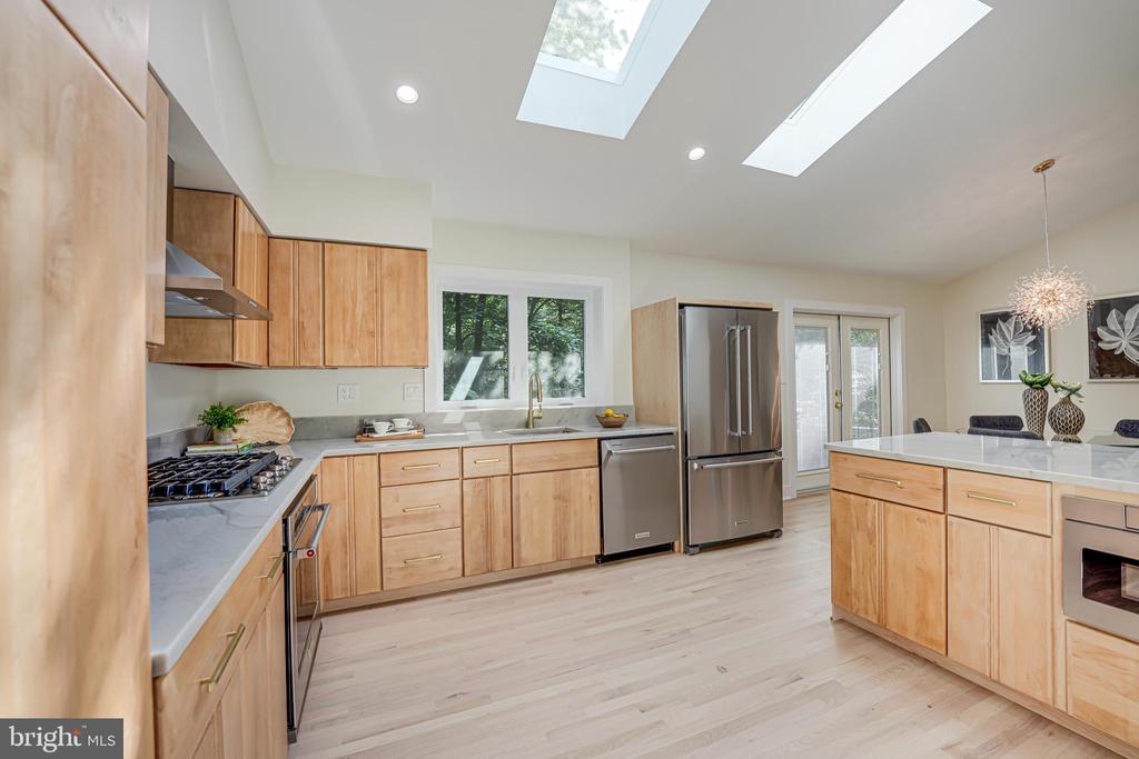 6351 CROSSWOODS DRIVE
