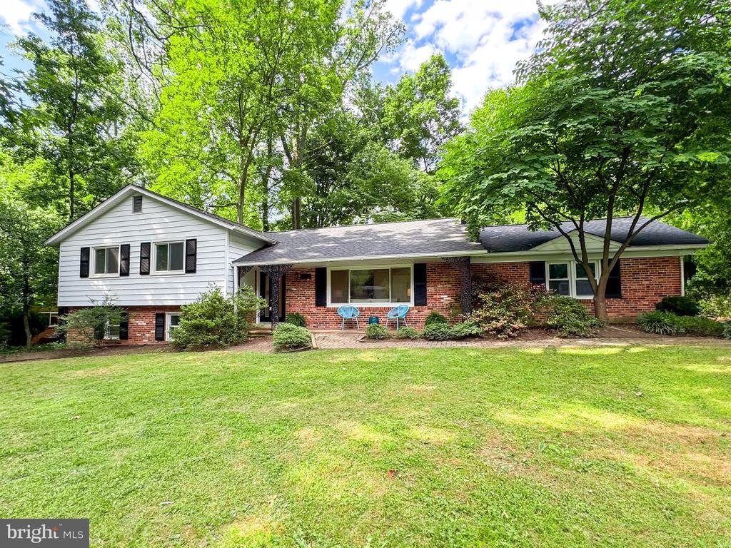 6351 CROSSWOODS DRIVE