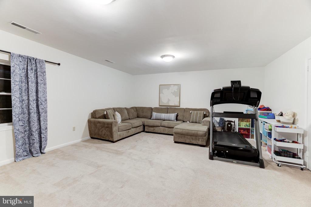 2150 GOLF COURSE DRIVE