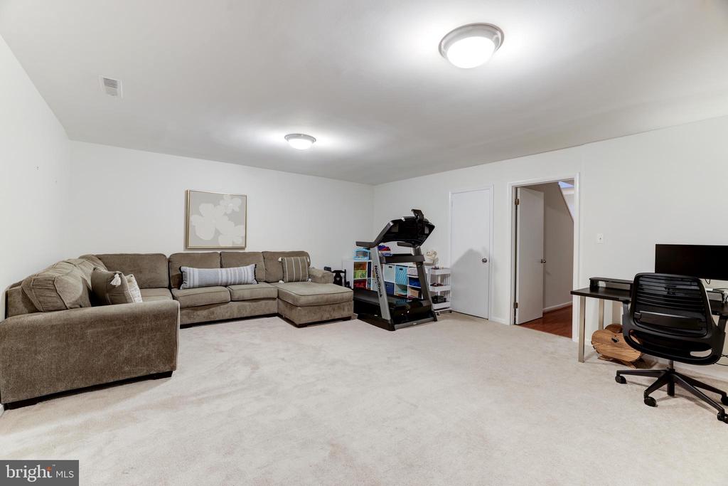 2150 GOLF COURSE DRIVE
