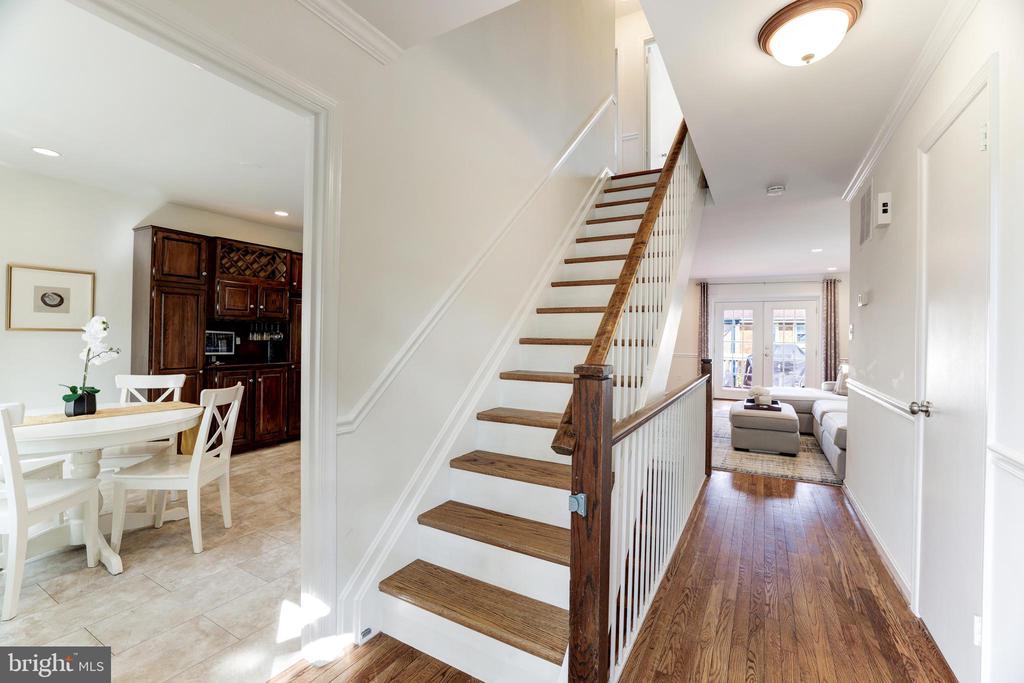 2150 GOLF COURSE DRIVE