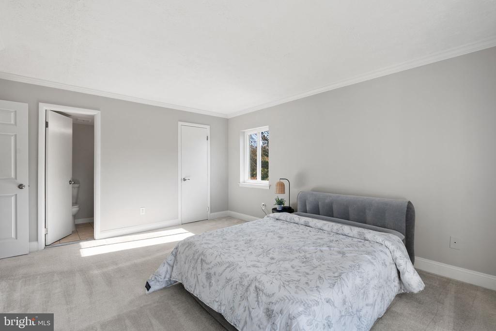 7952 SEVEN WOODS DRIVE Unit: D