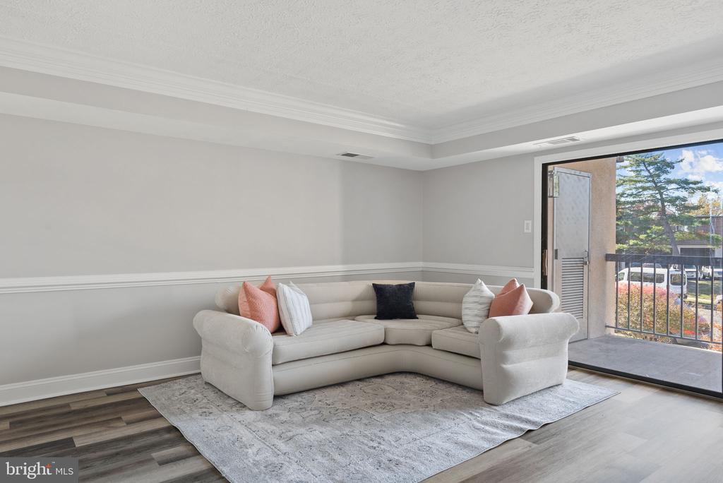 7952 SEVEN WOODS DRIVE Unit: D