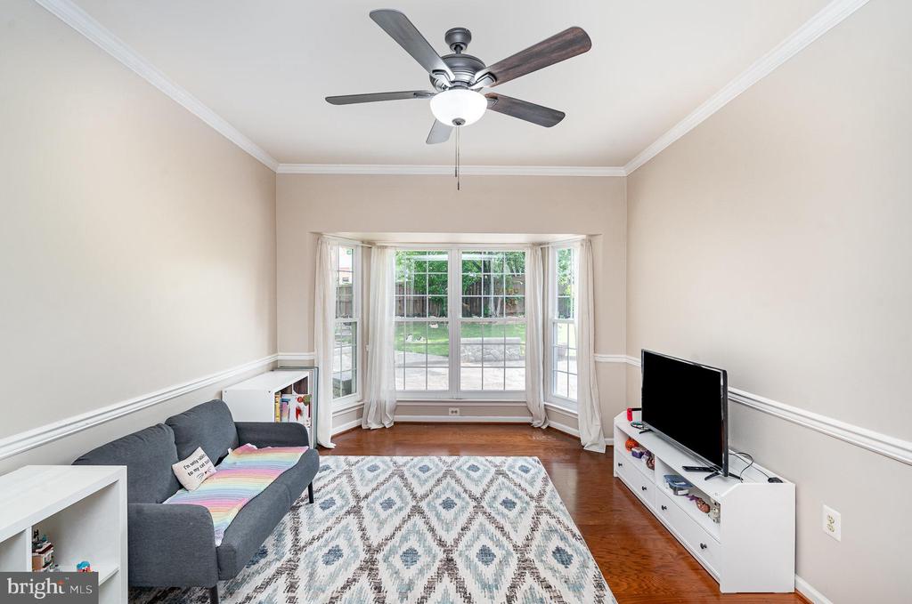 2675 MAPLE RIDGE DRIVE