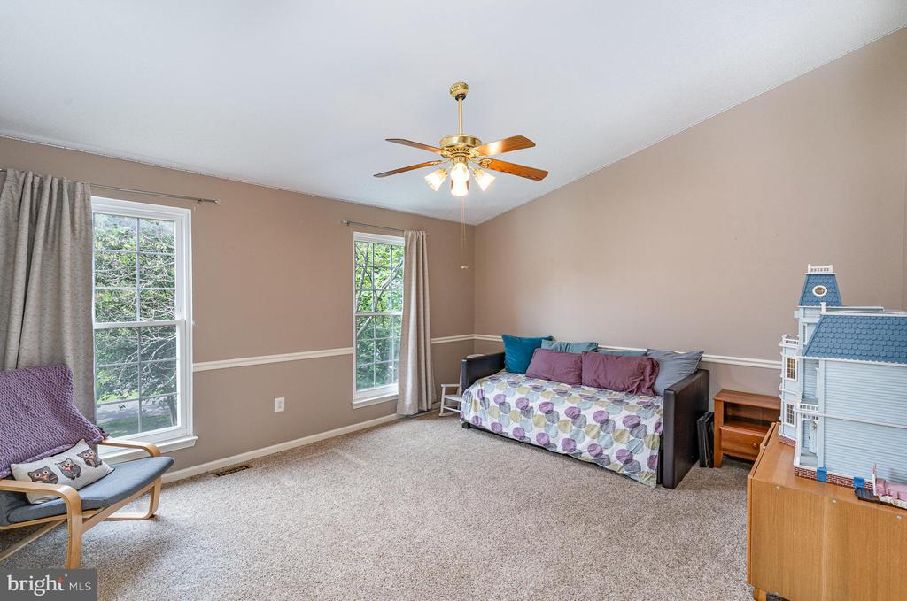2675 MAPLE RIDGE DRIVE