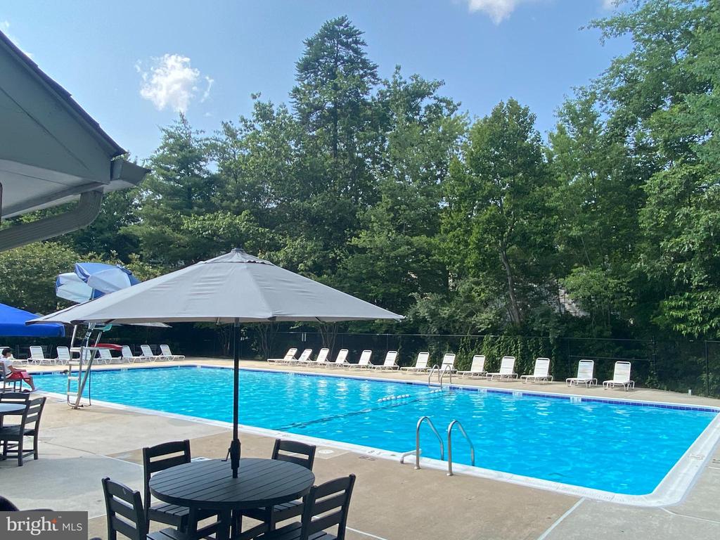 2675 MAPLE RIDGE DRIVE
