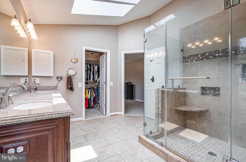 2675 MAPLE RIDGE DRIVE