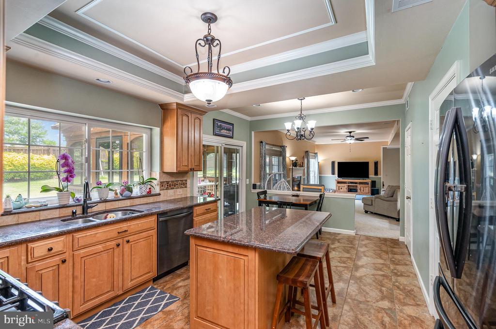 2675 MAPLE RIDGE DRIVE