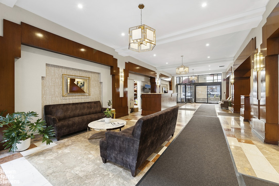 300 ALBANY Street 2D