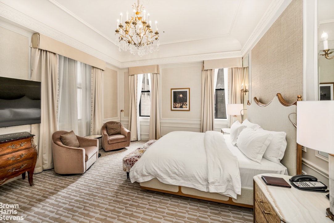 2 E 55TH Street 835/31
