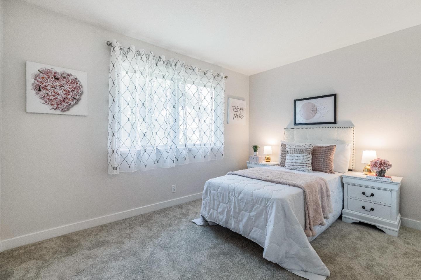 548 W Latimer AVE