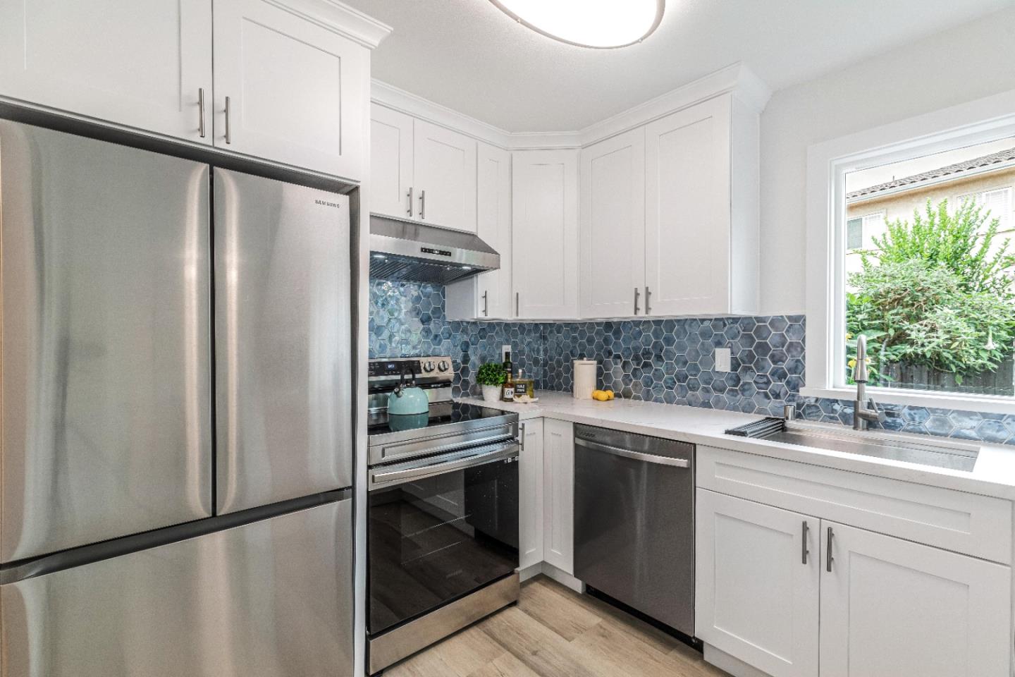 2494 Battaglia CIR