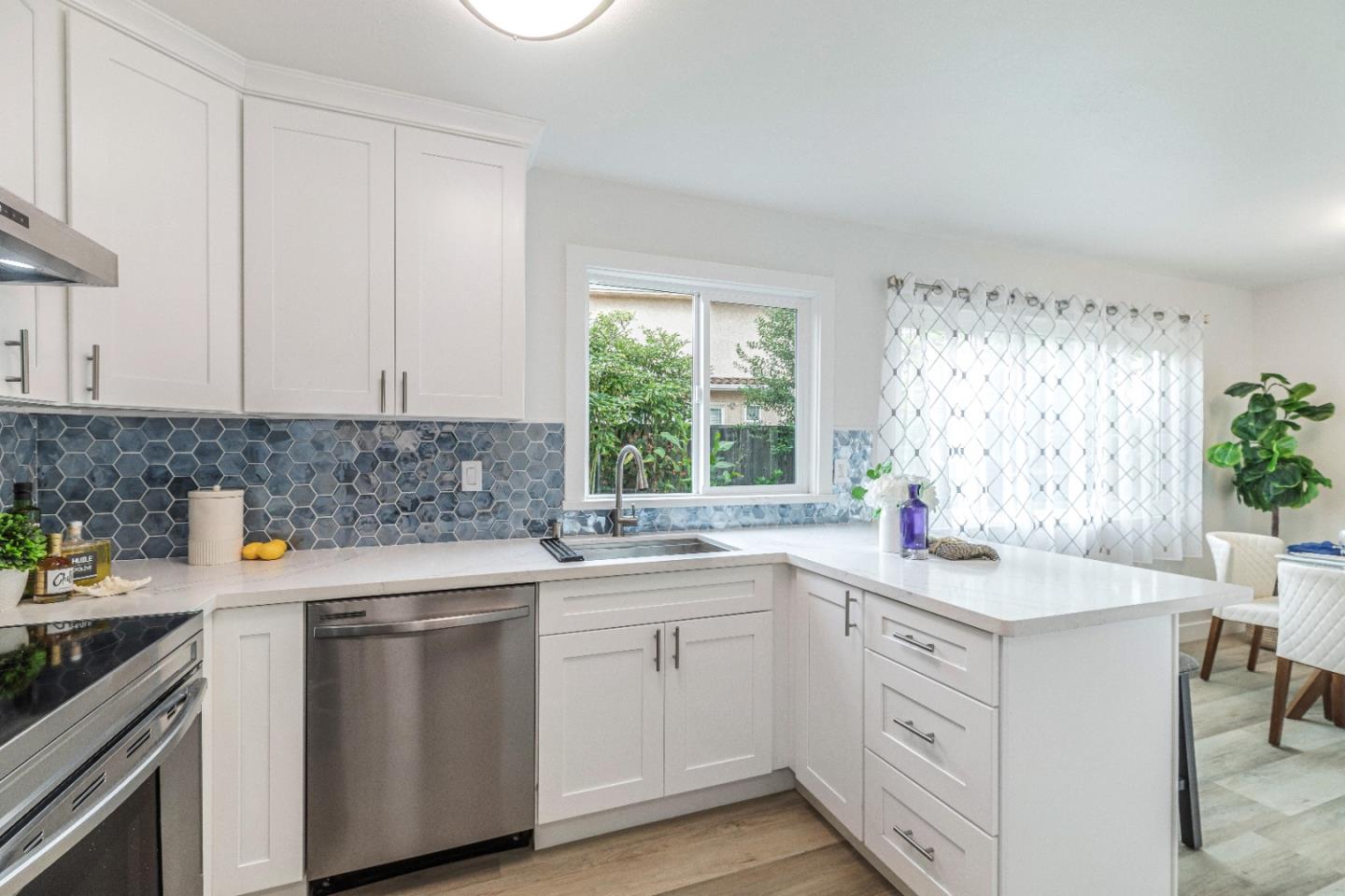 2494 Battaglia CIR