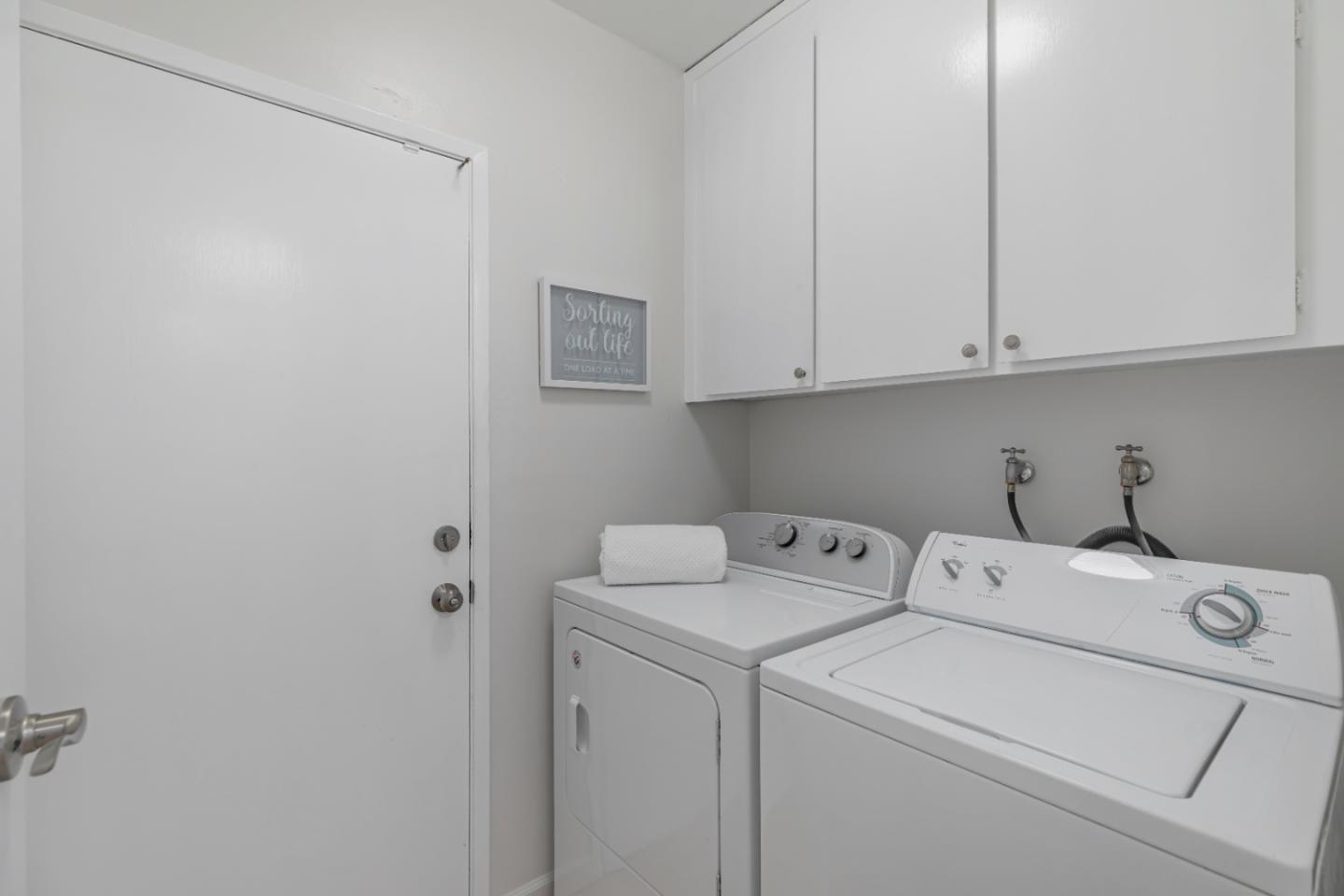 5674 Tonopah DR