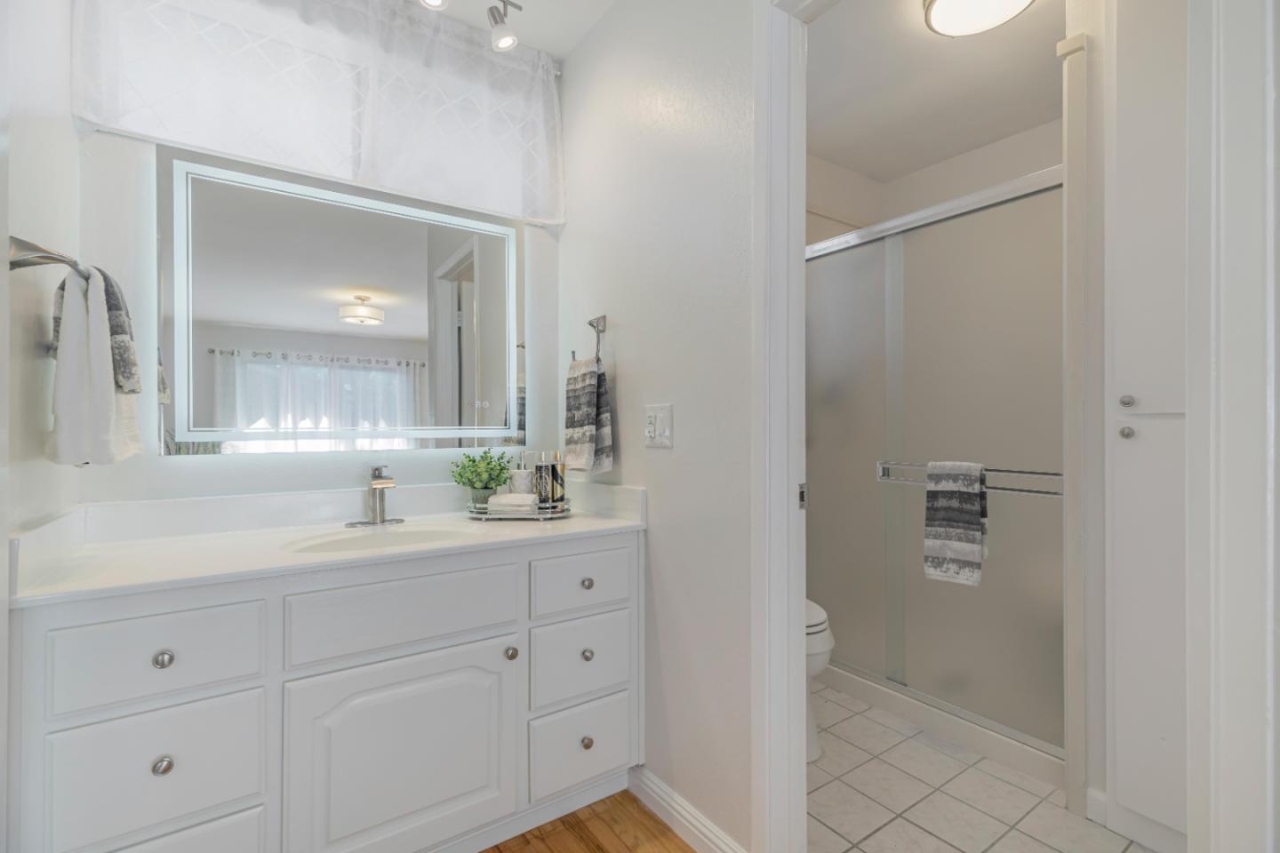 5674 Tonopah DR