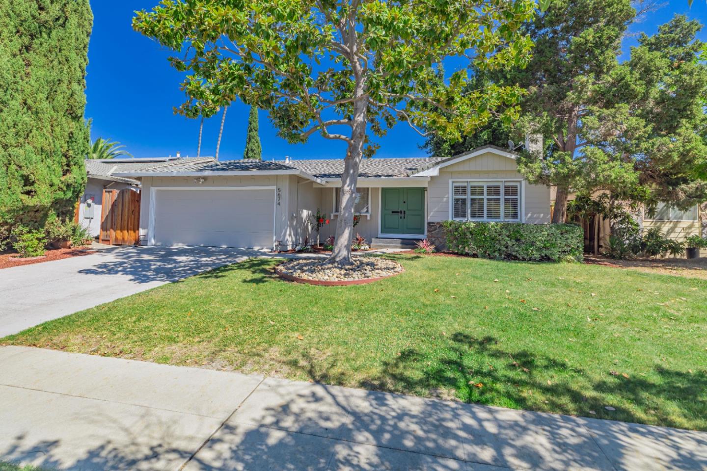 5674 Tonopah DR