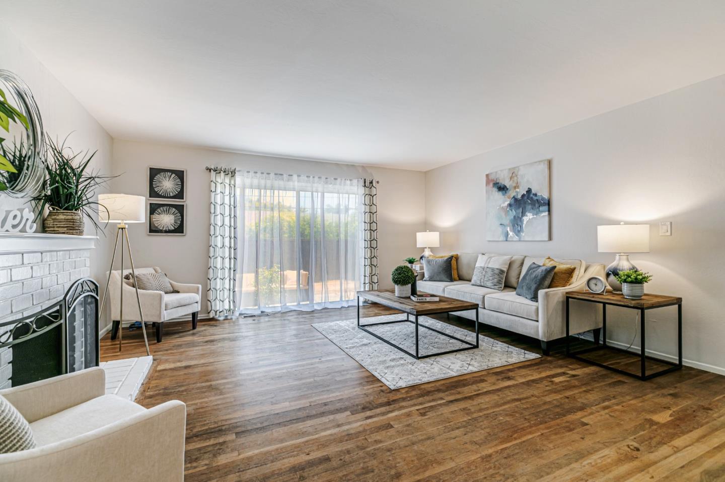 1334 Klamath DR