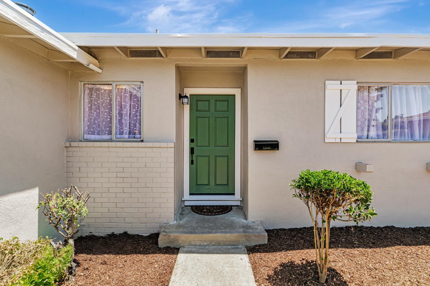 1334 Klamath DR