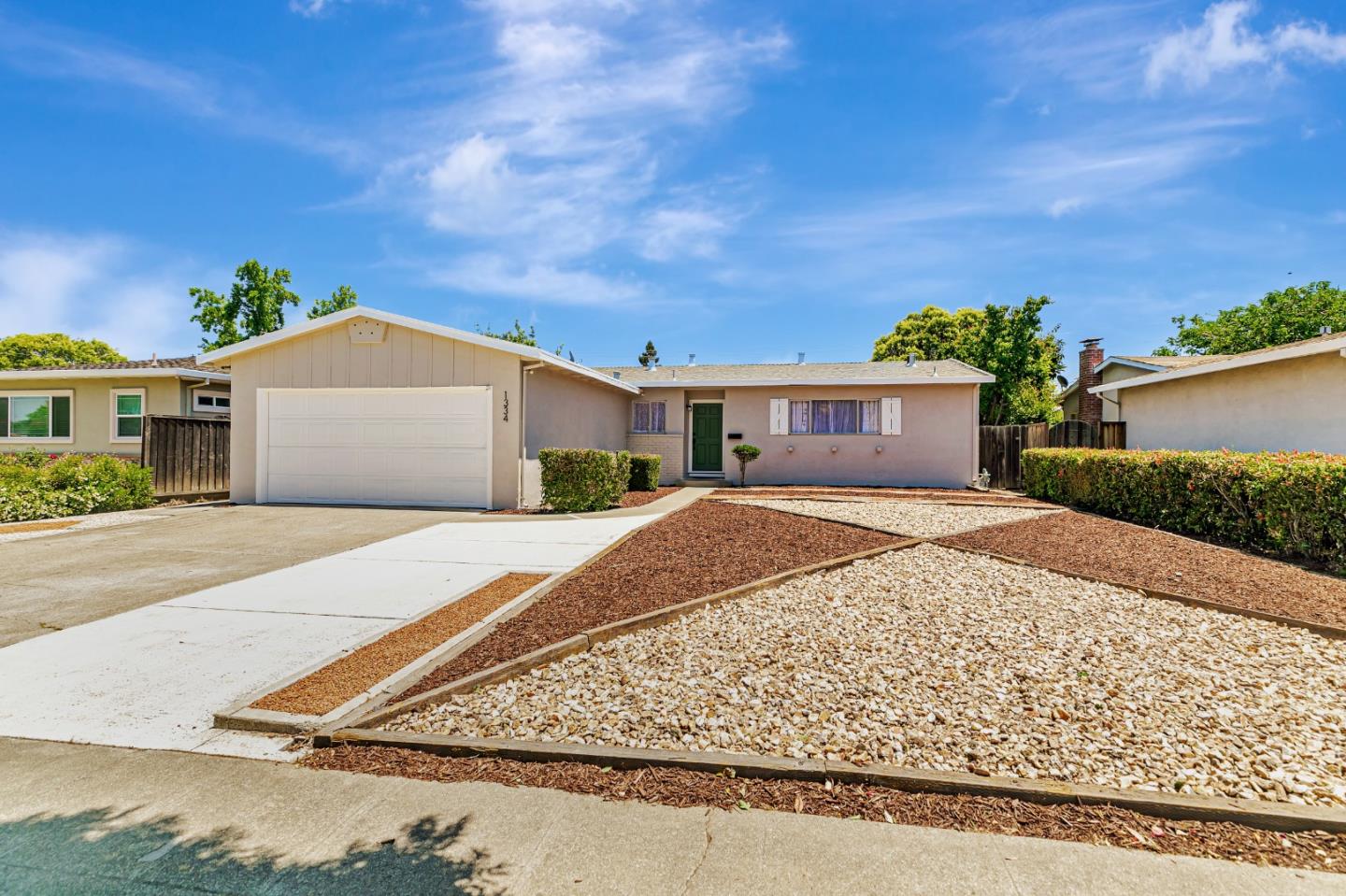 1334 Klamath DR
