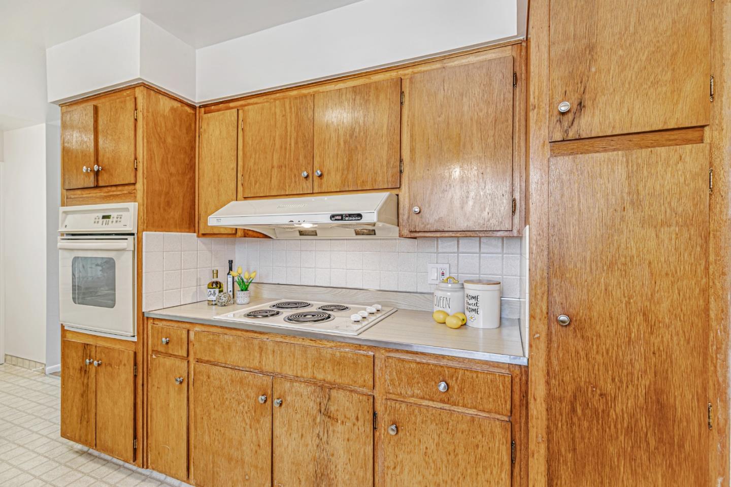 1334 Klamath DR