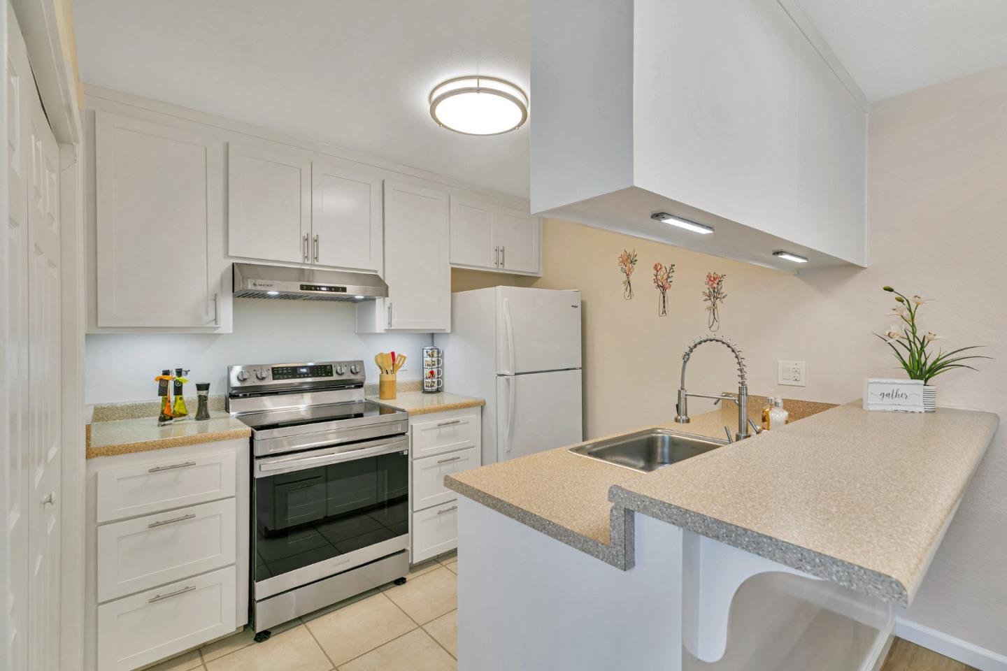 1269 Bouret Drive 1