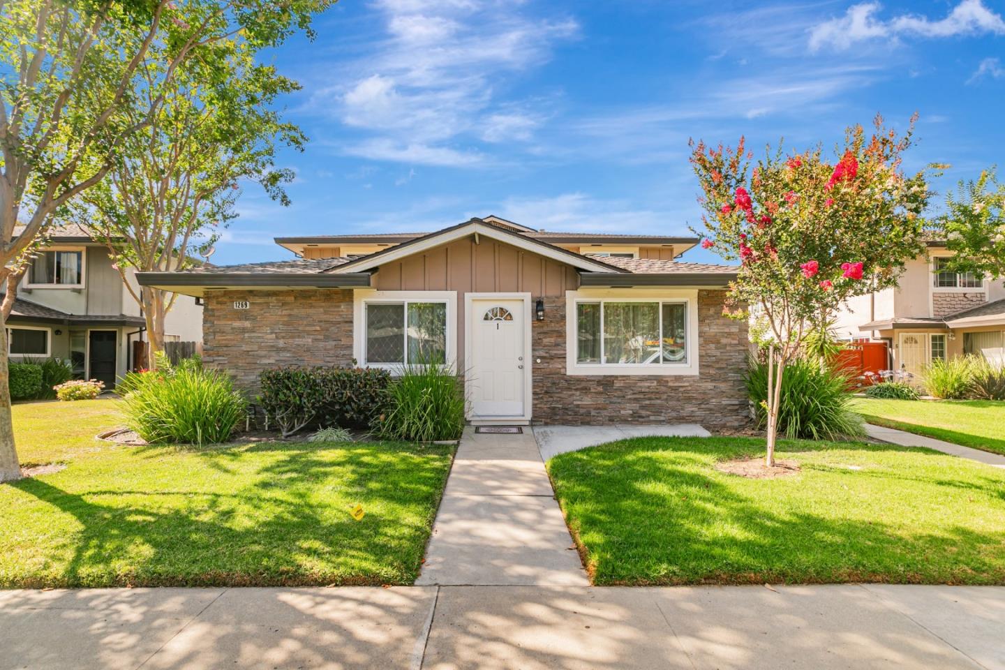 1269 Bouret Drive 1