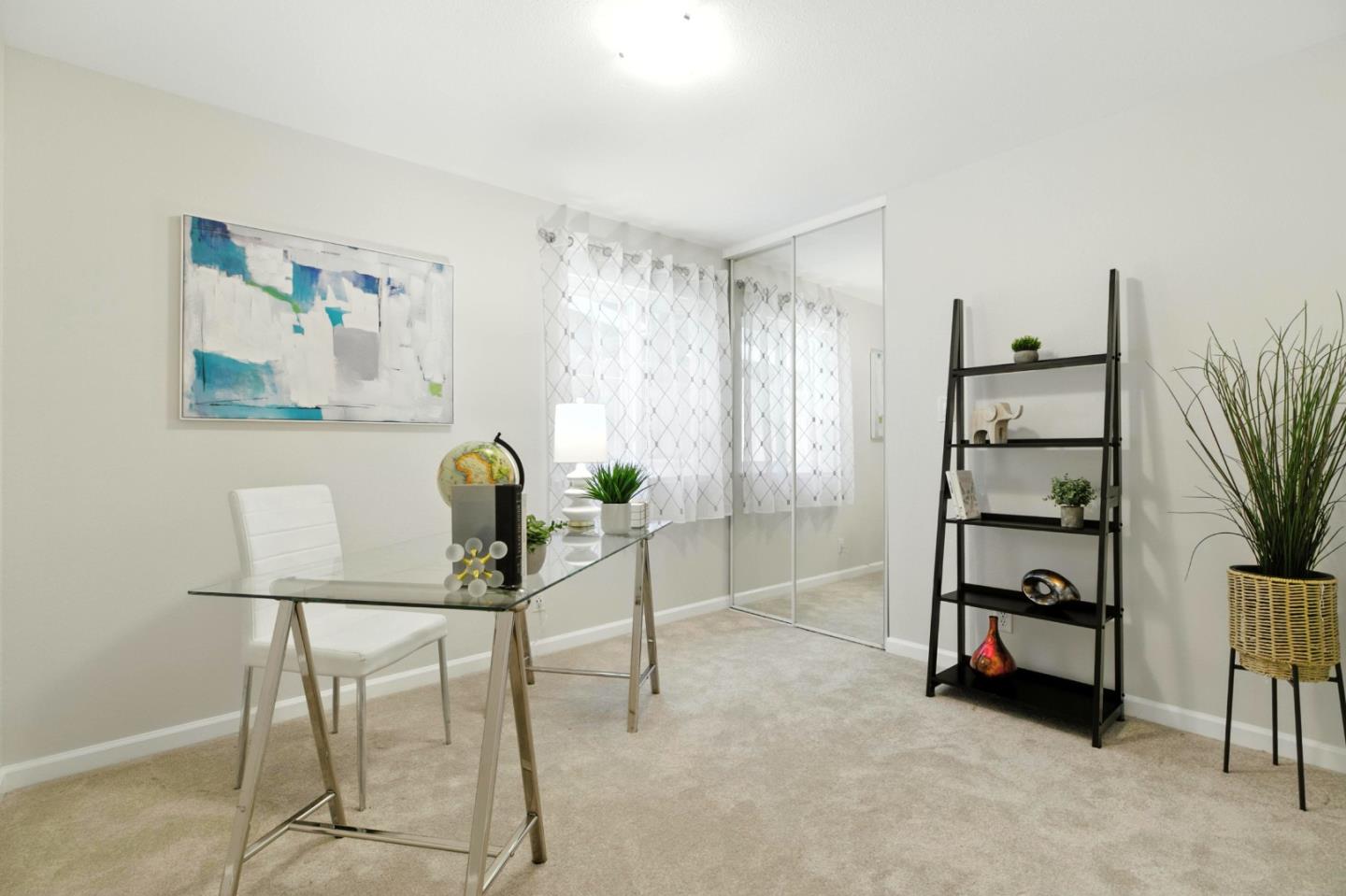 266 El Portal Way