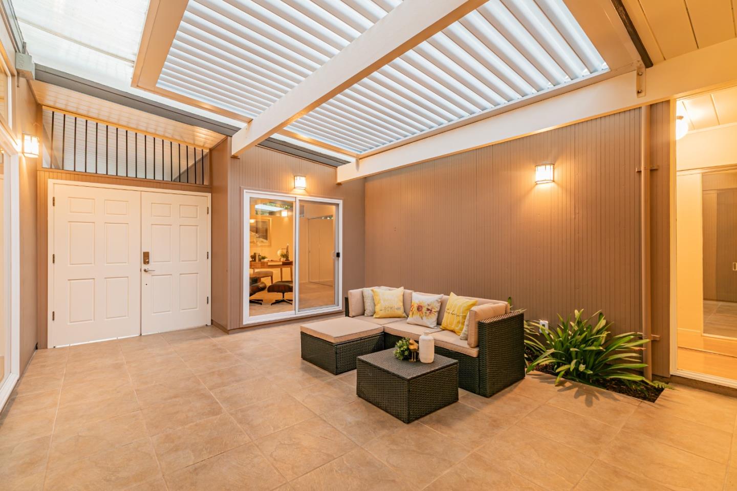 1156 Shenandoah Drive