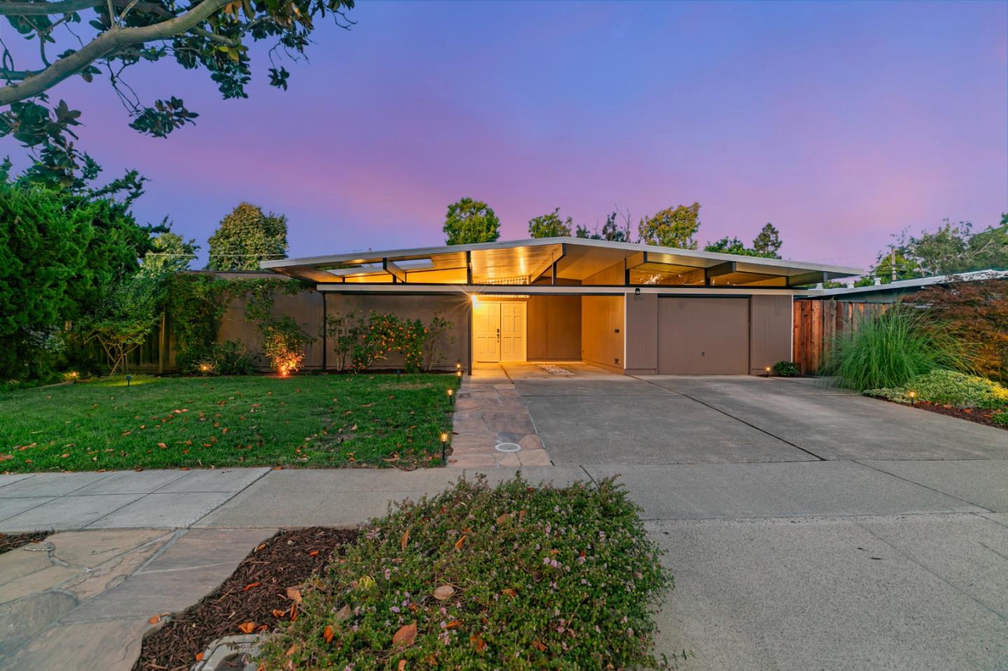 1156 Shenandoah Drive