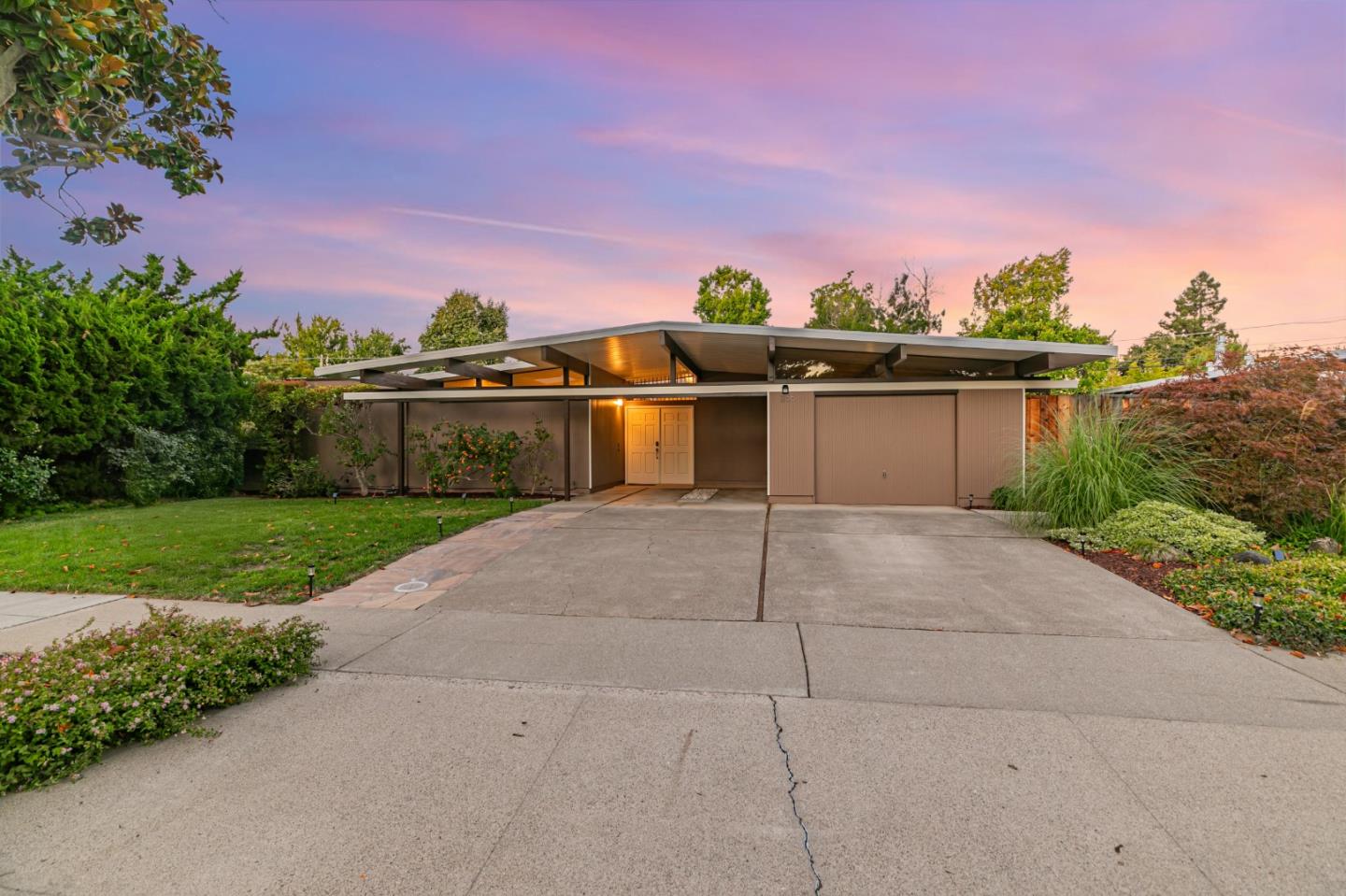 1156 Shenandoah Drive