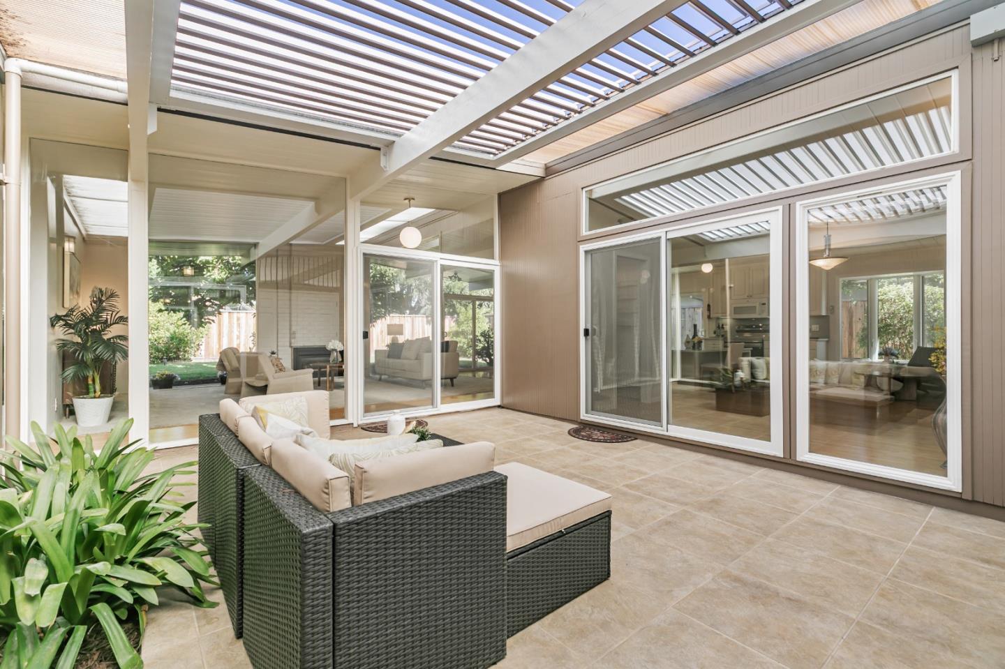 1156 Shenandoah Drive